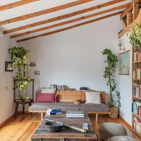 Plum Guide - Green Library Apartmán *
